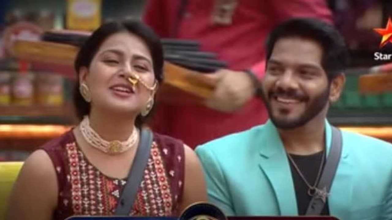 అభిజిత్‌, హారికలకు నాగ్‌ ఫనిష్‌మెంట్‌..మోనాల్‌పై ప్రశంసలు.. సారీకి కారణమదేనా?