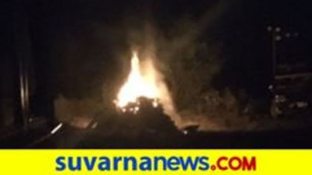 'ಹತ್ರಾಸ್ ಪ್ರಕರಣ : ಯುವತಿ ಕುಟುಂಬಕ್ಕೆ ಅಧಿಕಾರಗಳ ಬೆದರಿಕೆ' 'ಹತ್ರಾಸ್ ಪ್ರಕರಣ : ಯುವತಿ ಕುಟುಂಬಕ್ಕೆ ಅಧಿಕಾರಗಳ ಬೆದರಿಕೆ'