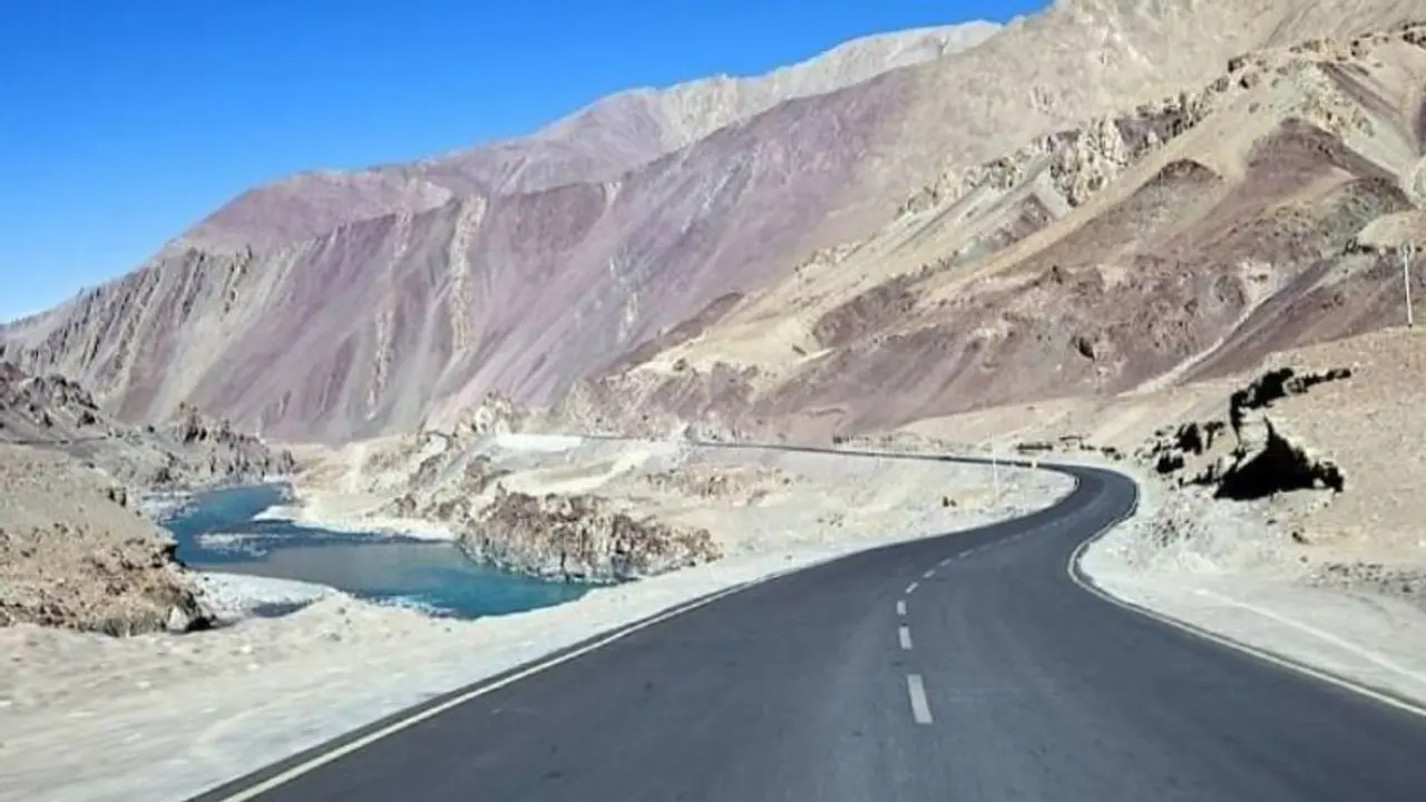 অটল টানেলের পর এবার ডিবিও র ওপর জোর, দুর্গম পাহাড়ের এই পথেই আপত্তি চিনাদের অটল টানেলের পর এবার ডিবিও র ওপর জোর, দুর্গম পাহাড়ের এই পথেই আপত্তি চিনাদের