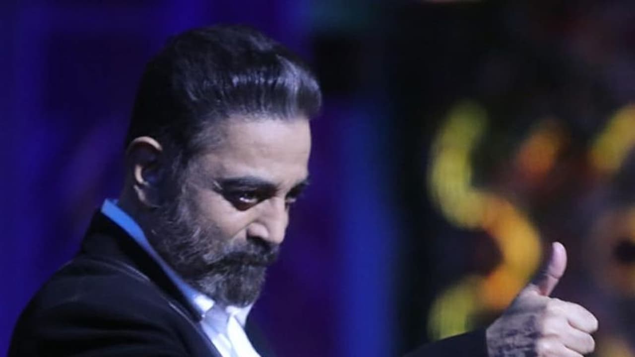 அனைவரது அன்பிற்கும் தலைவணங்குகிறேன்..! பிறந்தநாள் வாழ்த்துக்கு நன்றி சொன்ன கமல்..! அனைவரது அன்பிற்கும் தலைவணங்குகிறேன்..! பிறந்தநாள் வாழ்த்துக்கு நன்றி சொன்ன கமல்..!