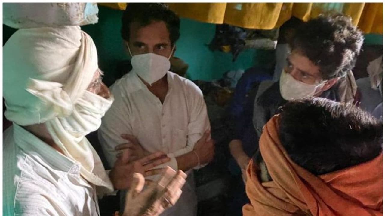 ഹാഥ്റസ് കേസ്; ജുഡീഷ്യല് അന്വേഷണം തേടി കോണ്ഗ്രസ് രാജ്യവ്യാപക സത്യഗ്രഹം ഹാഥ്റസ് കേസ്; ജുഡീഷ്യല് അന്വേഷണം തേടി കോണ്ഗ്രസ് രാജ്യവ്യാപക സത്യഗ്രഹം