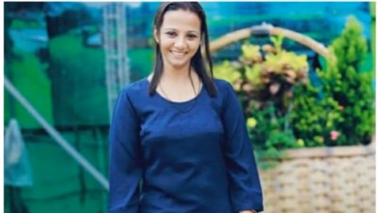 ഡോക്ടർ സോനയെ കുത്തിയത് അച്ഛനും ബന്ധുക്കളും നോക്കിനിൽക്കെ; പ്രകോപനം പൊലീസിന് നൽകിയ പരാതി ഡോക്ടർ സോനയെ കുത്തിയത് അച്ഛനും ബന്ധുക്കളും നോക്കിനിൽക്കെ; പ്രകോപനം പൊലീസിന് നൽകിയ പരാതി