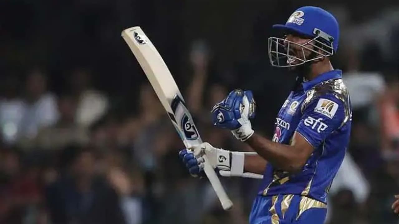 ఆడింది నాలుగు బంతులే అయితేనేం... ఐపిఎల్ హిస్టరీలోనే అరుదైన రికార్డు పాండ్యా సొంతం ఆడింది నాలుగు బంతులే అయితేనేం... ఐపిఎల్ హిస్టరీలోనే అరుదైన రికార్డు పాండ్యా సొంతం