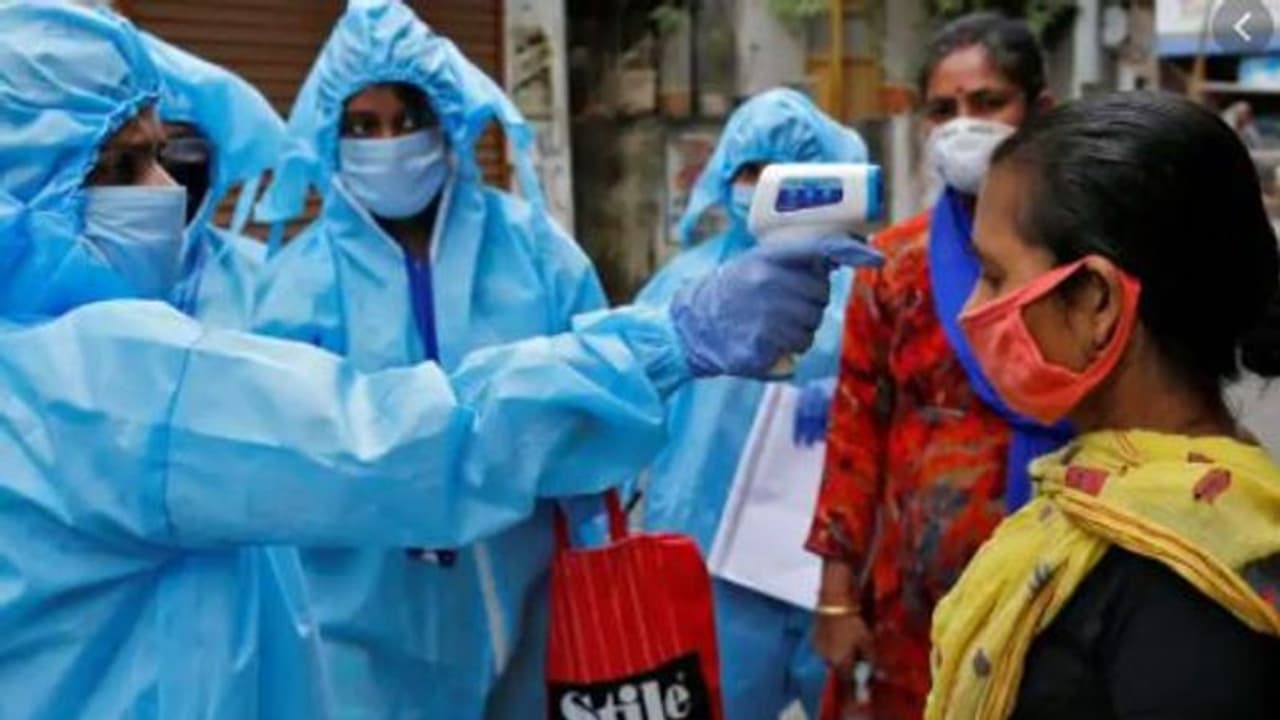 ব্রাজিল ও আমেরিকার থেকে বেশি, তবে করোনাভাইরাসে আক্রান্তের দৈনিক গড়ে কিছুটা স্বস্তি ভারতের ব্রাজিল ও আমেরিকার থেকে বেশি, তবে করোনাভাইরাসে আক্রান্তের দৈনিক গড়ে কিছুটা স্বস্তি ভারতের