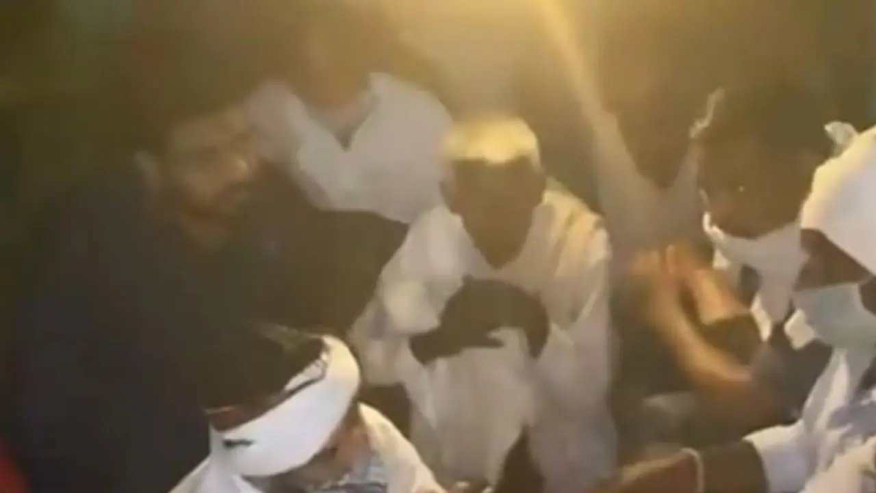 కోవిడ్ పాజిటివ్.. అయినా హత్రాస్‌కి పయనం: ఎమ్మెల్యేపై కేసు