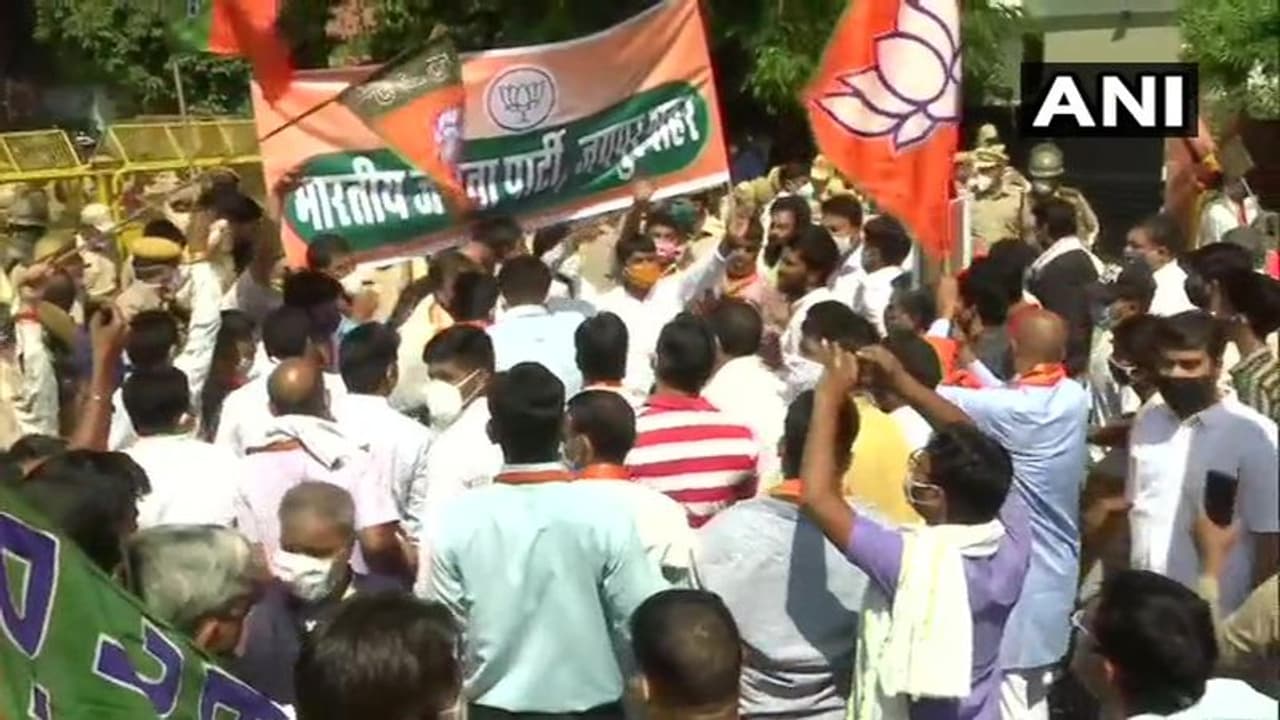 സ്ത്രീകള്‍ക്കെതിരെ അക്രമം വര്‍ധിക്കുന്നു; രാജസ്ഥാനില്‍ പ്രക്ഷോഭവുമായി ബിജെപി