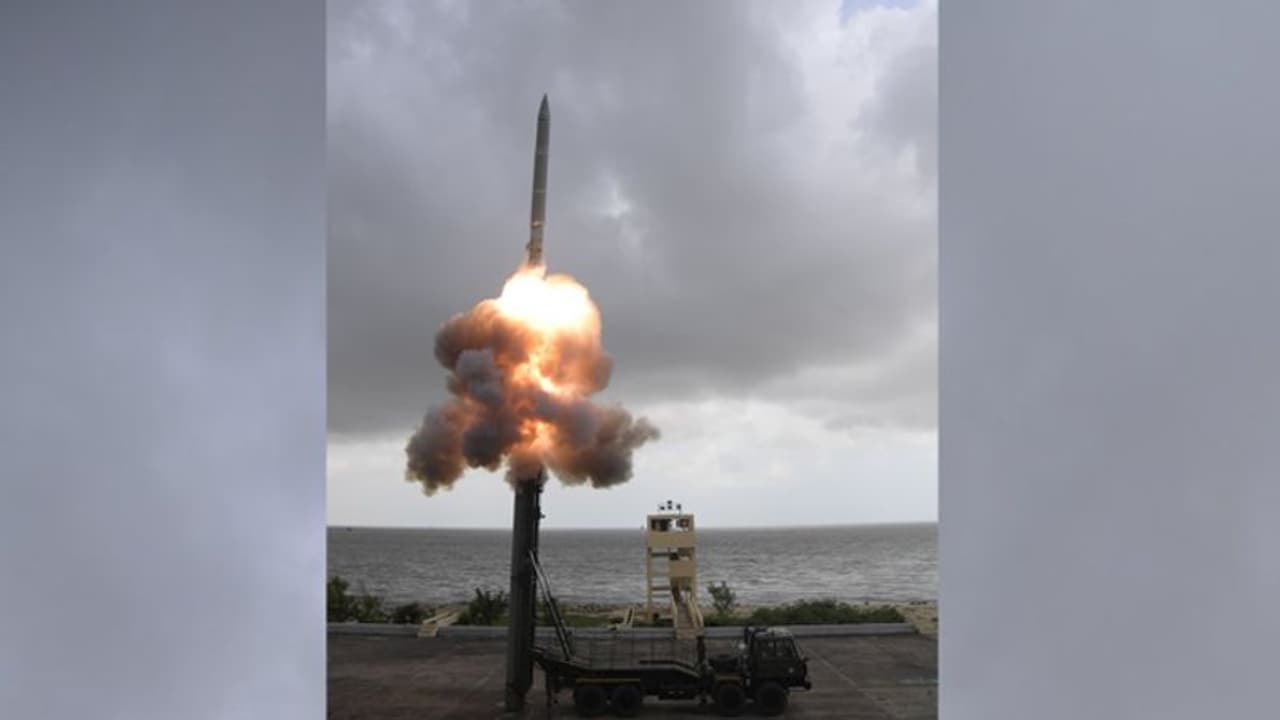 सुपरसोनिक मिसाइल SMART का सफल परीक्षण, वॉर शिप में स्टैंड ऑफ क्षमता को बढ़ाने में मिलेगी मदद सुपरसोनिक मिसाइल SMART का सफल परीक्षण, वॉर शिप में स्टैंड ऑफ क्षमता को बढ़ाने में मिलेगी मदद