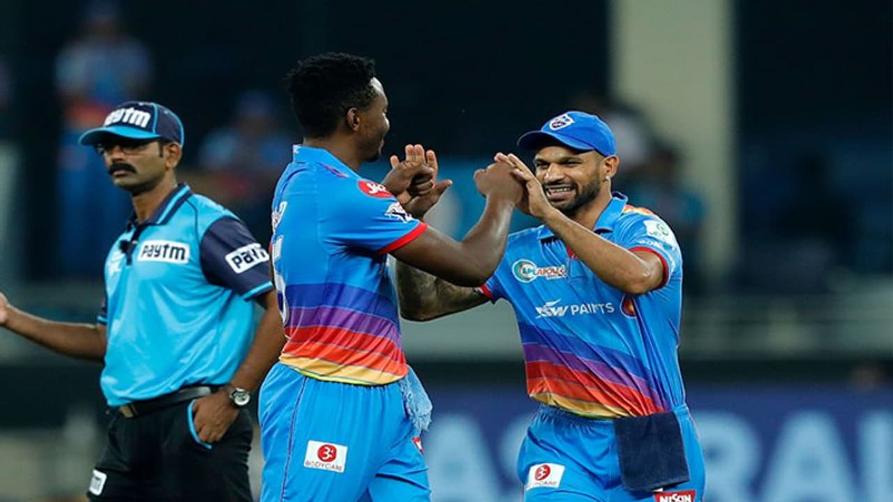 IPL 2020 RCB vs DC: विराट कोहली की जुझारू पारी भी नहीं टाल सकी RCB की हार, 59 रन से जीती दिल्ली IPL 2020 RCB vs DC: विराट कोहली की जुझारू पारी भी नहीं टाल सकी RCB की हार, 59 रन से जीती दिल्ली