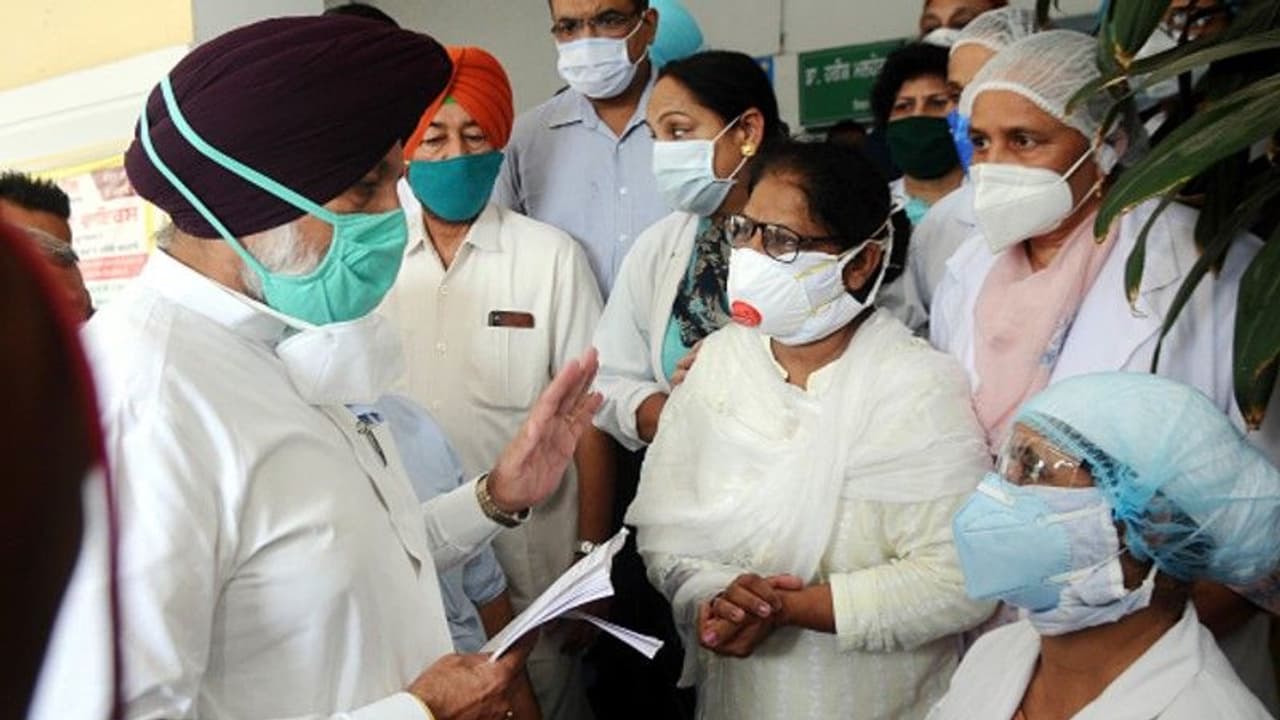 কৃষক সমাবেশে কি করোনা আক্রান্ত হলেন রাহুল, ঘনিষ্ঠ নেতা পজিটিভ হওয়ার পর উঠছে প্রশ্ন