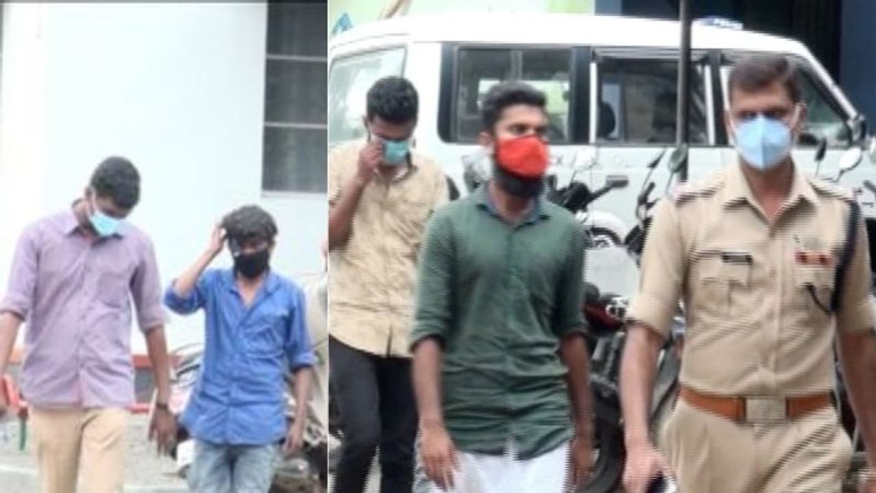 അടിമാലിയിൽ ഹോംസ്റ്റേ കേന്ദ്രീകരിച്ച് പെൺവാണിഭം: മൂന്നുപേർ അറസ്റ്റിൽ അടിമാലിയിൽ ഹോംസ്റ്റേ കേന്ദ്രീകരിച്ച് പെൺവാണിഭം: മൂന്നുപേർ അറസ്റ്റിൽ