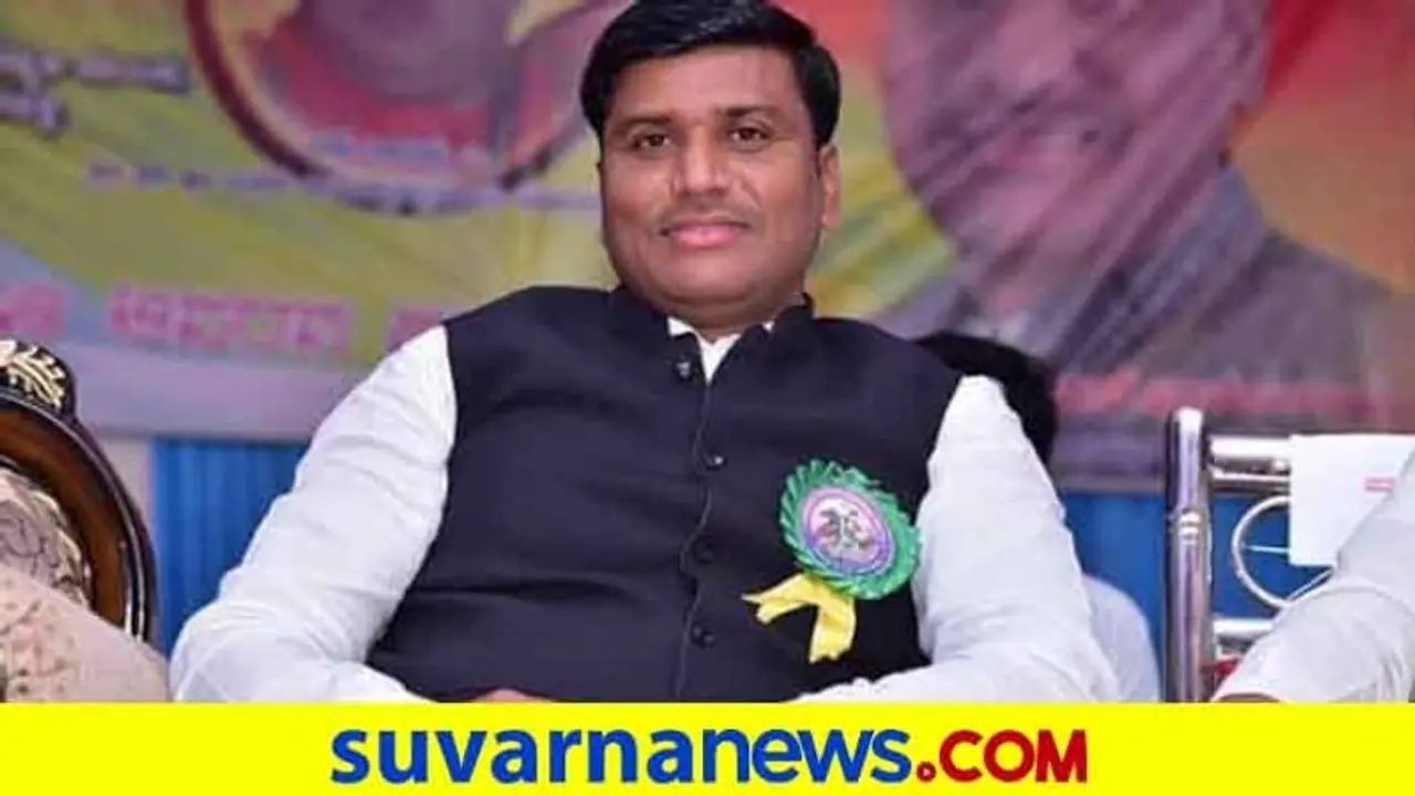 'ಲಸಿಕೆ ಒದಗಿಸುವಲ್ಲಿ ಸರ್ಕಾರ ವಿಫಲ: ವ್ಯಾಕ್ಸಿನ್ಗೆ 1 ಕೋಟಿ ಅನುದಾನ ನೀಡುವೆ, ಭೀಮಾನಾಯ್ಕ 'ಲಸಿಕೆ ಒದಗಿಸುವಲ್ಲಿ ಸರ್ಕಾರ ವಿಫಲ: ವ್ಯಾಕ್ಸಿನ್ಗೆ 1 ಕೋಟಿ ಅನುದಾನ ನೀಡುವೆ, ಭೀಮಾನಾಯ್ಕ