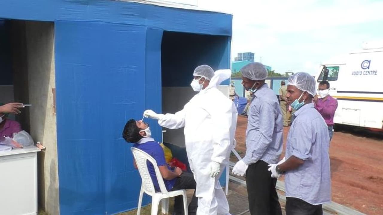 తెలంగాణ కరోనా అప్ డేట్: రోజురోజుకు పెరుగుతున్న కేసులు...తాజాగా 313పాజిటివ్ తెలంగాణ కరోనా అప్ డేట్: రోజురోజుకు పెరుగుతున్న కేసులు...తాజాగా 313పాజిటివ్