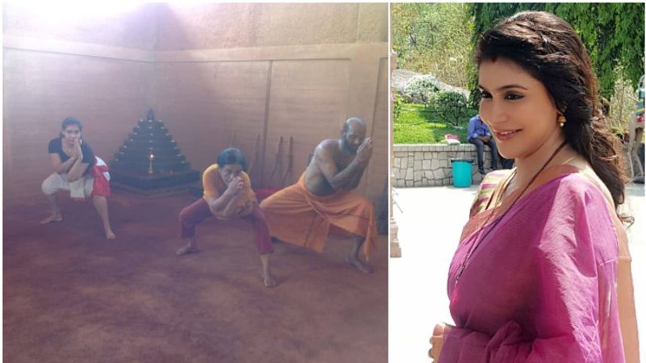 'ചെറുപ്പത്തിലേ അഭ്യസിക്കാനാവാത്തതിന്റെ വിഷമമുണ്ട്, പക്ഷേ പ്രായം ഒരു തടസ്സമല്ല'; കളരിച്ചുവടുകളുമായി ലിസി 'ചെറുപ്പത്തിലേ അഭ്യസിക്കാനാവാത്തതിന്റെ വിഷമമുണ്ട്, പക്ഷേ പ്രായം ഒരു തടസ്സമല്ല'; കളരിച്ചുവടുകളുമായി ലിസി