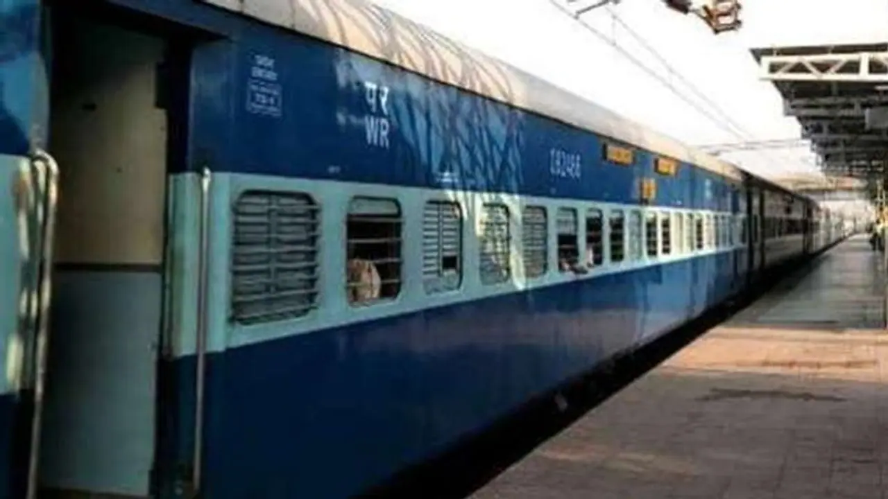त्योहारी सीजन में ट्रेन यात्रियों को बड़ी राहत, रेलवे चलाएगा 39 नई ट्रेनें