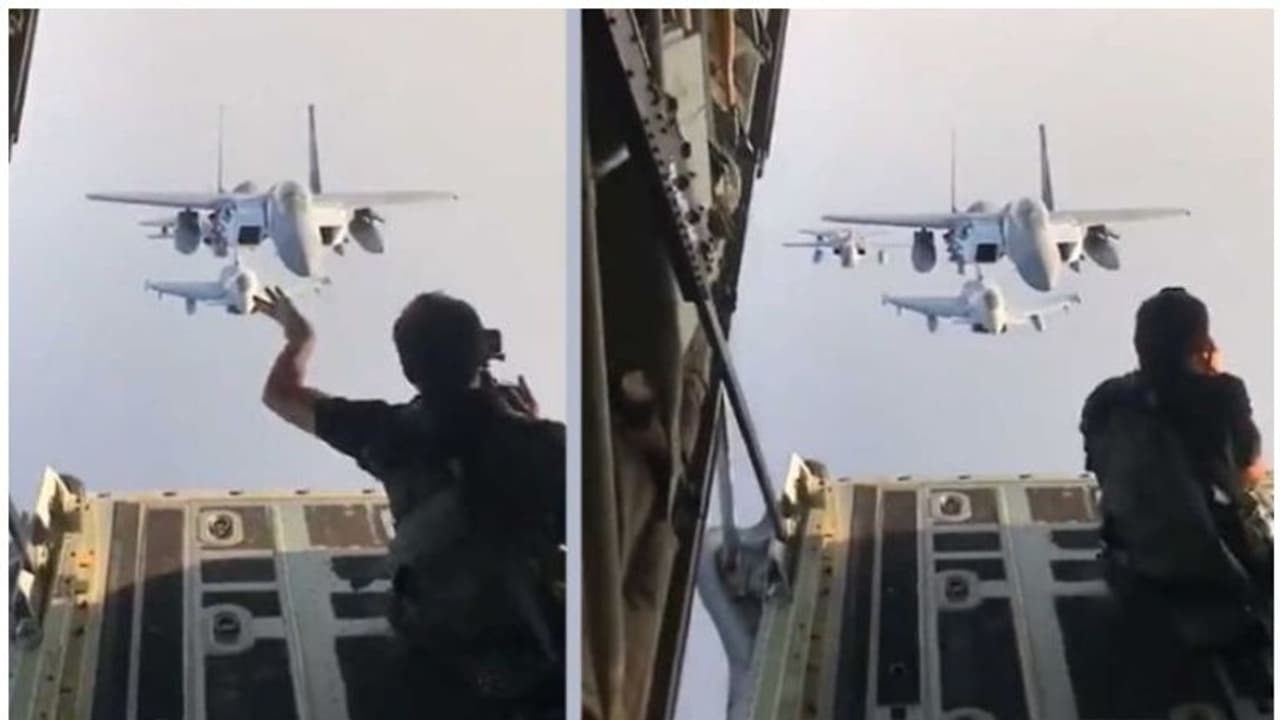 ഫോട്ടോഗ്രാഫര്ക്ക് വേണ്ടി പോസ് ചെയ്യുന്ന വിമാനങ്ങള്; വൈറലായി സാഹസിക വീഡിയോ ഷൂട്ട് ഫോട്ടോഗ്രാഫര്ക്ക് വേണ്ടി പോസ് ചെയ്യുന്ന വിമാനങ്ങള്; വൈറലായി സാഹസിക വീഡിയോ ഷൂട്ട്