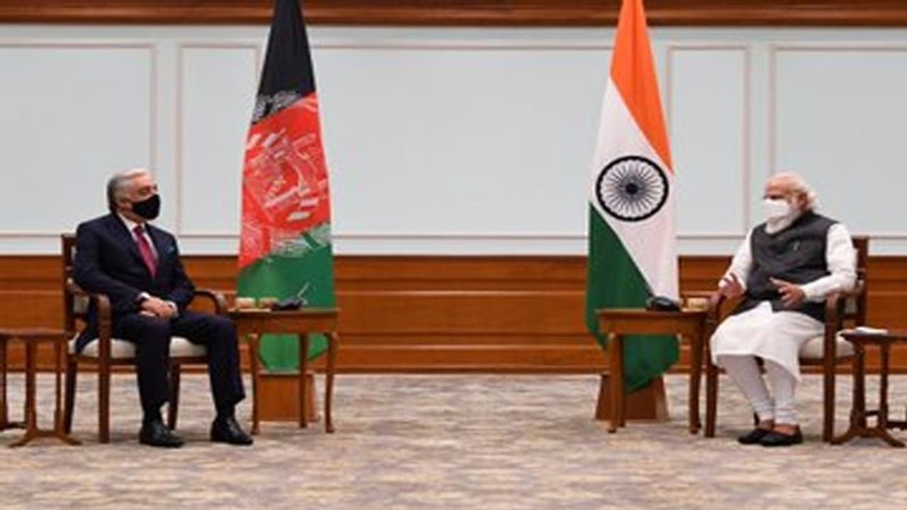 अफगान शांति प्रक्रिया के तहत पीएम मोदी से मिले अफगान शांति परिषद के प्रमुख अब्दुल्ला अफगान शांति प्रक्रिया के तहत पीएम मोदी से मिले अफगान शांति परिषद के प्रमुख अब्दुल्ला