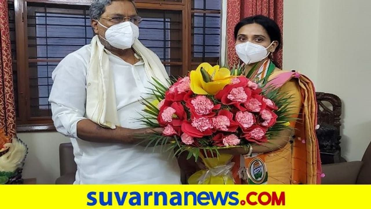 ಸಿದ್ದರಾಮಯ್ಯನವರ ಮೊರೆ ಹೋದ ಆರ್.ಆರ್. ನಗರ ಬೈ ಎಲೆಕ್ಷನ್ ಅಭ್ಯರ್ಥಿ..! ಸಿದ್ದರಾಮಯ್ಯನವರ ಮೊರೆ ಹೋದ ಆರ್.ಆರ್. ನಗರ ಬೈ ಎಲೆಕ್ಷನ್ ಅಭ್ಯರ್ಥಿ..!