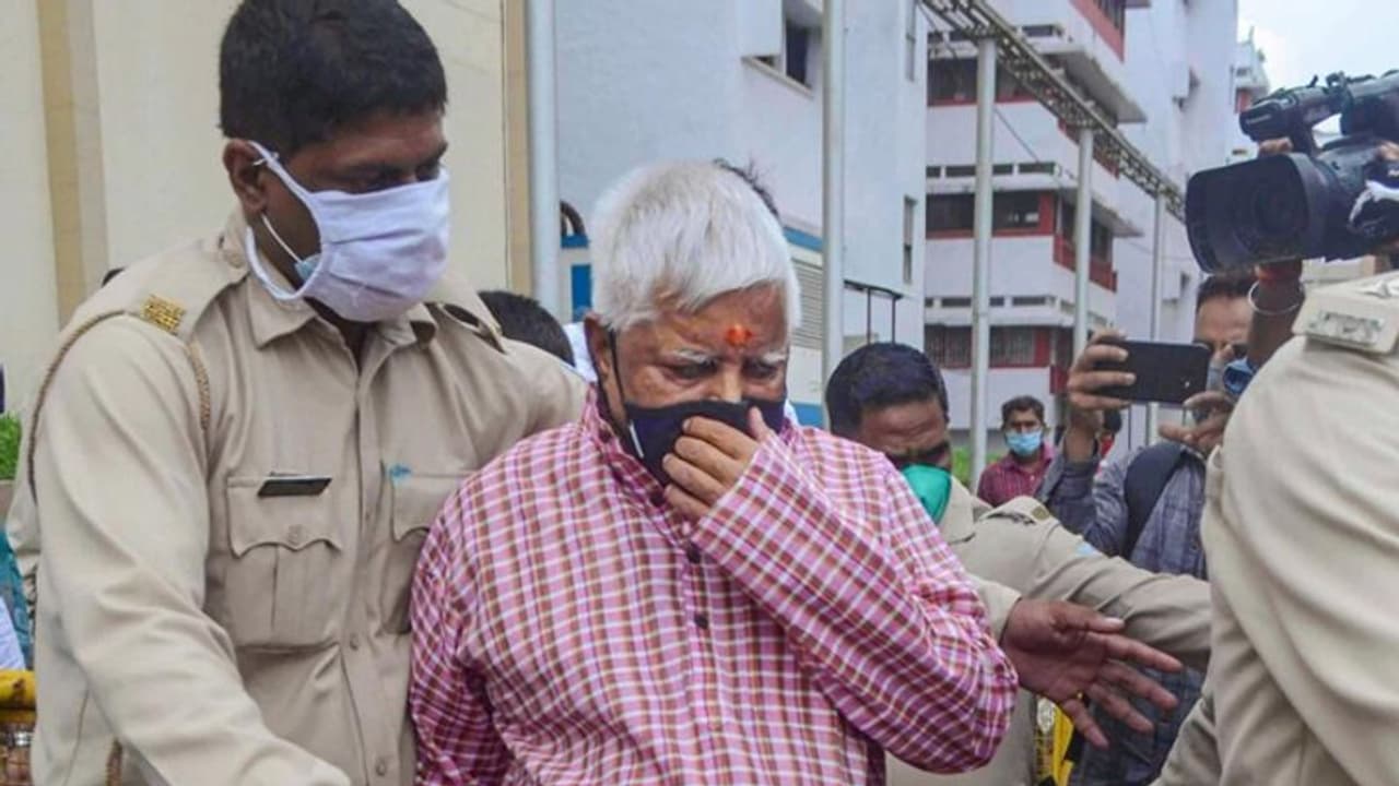Lalu granted bail, but won't be leaving jail just yet Lalu granted bail, but won't be leaving jail just yet