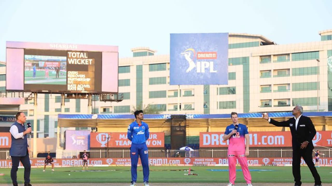 ಡೆಲ್ಲಿ ವಿರುದ್ಧ ಟಾಸ್ ಗೆದ್ದ ರಾಜಸ್ಥಾನ ರಾಯಲ್ಸ್; ತಂಡದಲ್ಲಿ 2 ಬದಲಾವಣೆ! ಡೆಲ್ಲಿ ವಿರುದ್ಧ ಟಾಸ್ ಗೆದ್ದ ರಾಜಸ್ಥಾನ ರಾಯಲ್ಸ್; ತಂಡದಲ್ಲಿ 2 ಬದಲಾವಣೆ!