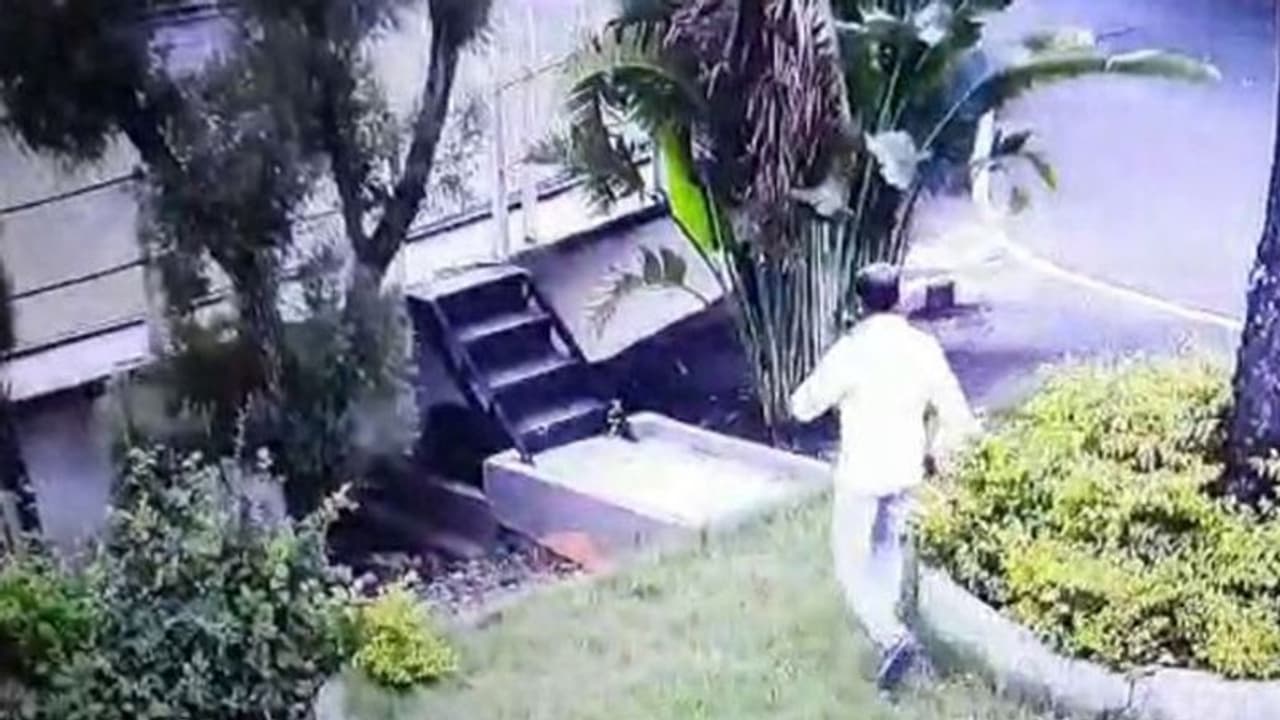 शराब के नशे में बहका शख्स, घरवालों से झगड़ा करके सीवर ट्रीटमेंट प्लांट के टैंक में जा कूदा शराब के नशे में बहका शख्स, घरवालों से झगड़ा करके सीवर ट्रीटमेंट प्लांट के टैंक में जा कूदा