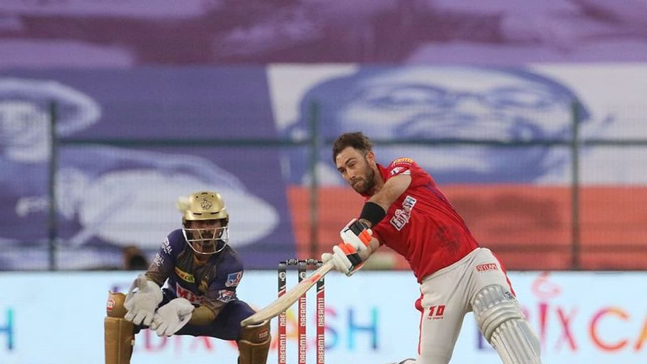 'മാക്സ്വെല്ലിന് ഐപിഎല് വെറും തമാശക്കളി', തുറന്നടിച്ച് സെവാഗ് 'മാക്സ്വെല്ലിന് ഐപിഎല് വെറും തമാശക്കളി', തുറന്നടിച്ച് സെവാഗ്