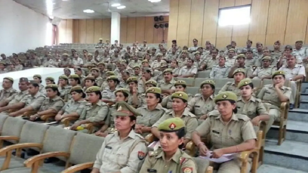 Maharashtra government reduces working hours of women cops from 12 to 8 hours