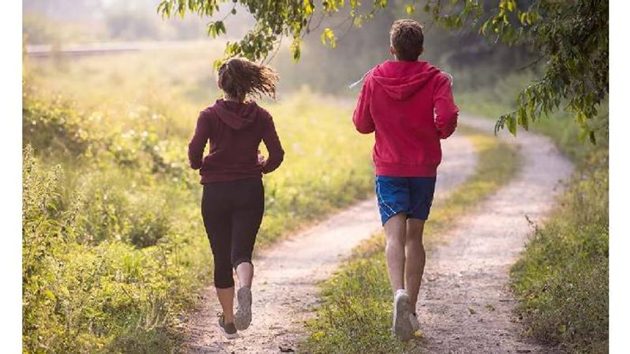 এই ছোট্ট ভুলেই শরীরে বাড়ে বিপদের ঝুঁকি, জগিংয়ের সময় মাথায় রাখুন এই বিষয়গুলি