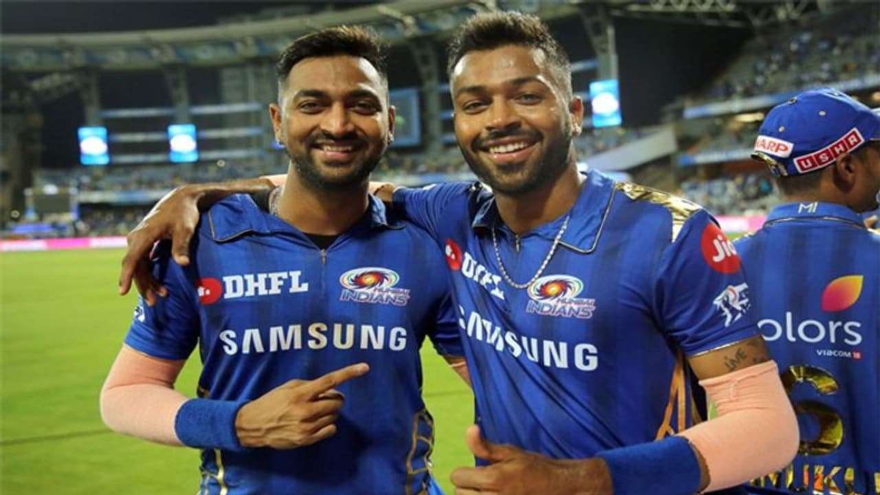 ഇന്ത്യന് ടീമിന് ആറാം ബൗളറെ വേണോ..? എന്റെ വീട്ടിലുണ്ട്.. ! ക്രുനാലിനെ ചൂണ്ടി ഹാര്ദിക് പാണ്ഡ്യ ഇന്ത്യന് ടീമിന് ആറാം ബൗളറെ വേണോ..? എന്റെ വീട്ടിലുണ്ട്.. ! ക്രുനാലിനെ ചൂണ്ടി ഹാര്ദിക് പാണ്ഡ്യ