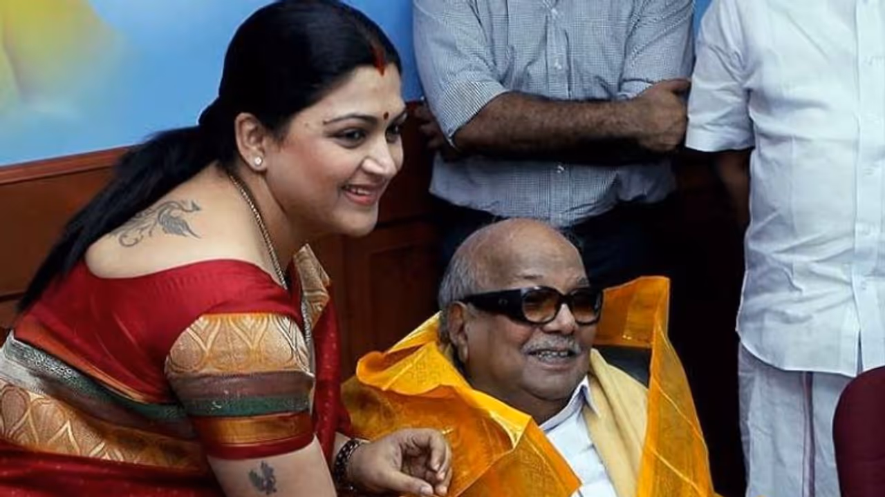 கருணாநிதிதான் எனது ஆசிரியர், வழிகாட்டி... ஆசிரியர் தினத்தில் கருணாநிதிக்கு நன்றி தெரிவித்த நடிகை குஷ்பு..! கருணாநிதிதான் எனது ஆசிரியர், வழிகாட்டி... ஆசிரியர் தினத்தில் கருணாநிதிக்கு நன்றி தெரிவித்த நடிகை குஷ்பு..!