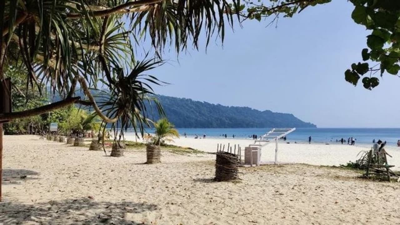 भारत के 8 बीचों को मिला 'ब्लू फ्लैग' का दर्जा, दो साल में यह मुकाम हासिल करने वाला एशिया का पहला देश बना भारत के 8 बीचों को मिला 'ब्लू फ्लैग' का दर्जा, दो साल में यह मुकाम हासिल करने वाला एशिया का पहला देश बना