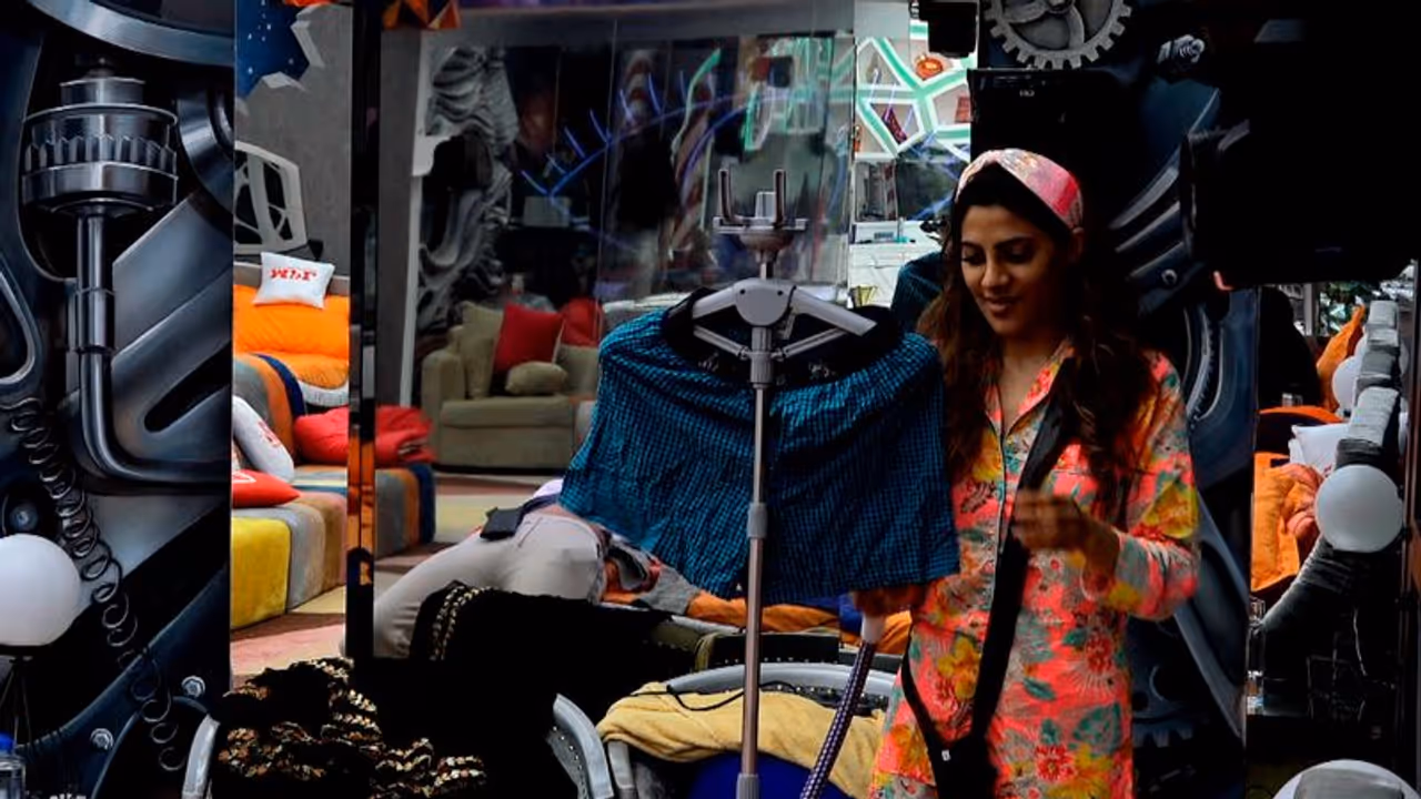 Bigg Boss 14: Nikki Tamboli irons ex boyfriend's boxers, also becomes new Boss of the house Bigg Boss 14: Nikki Tamboli irons ex boyfriend's boxers, also becomes new Boss of the house
