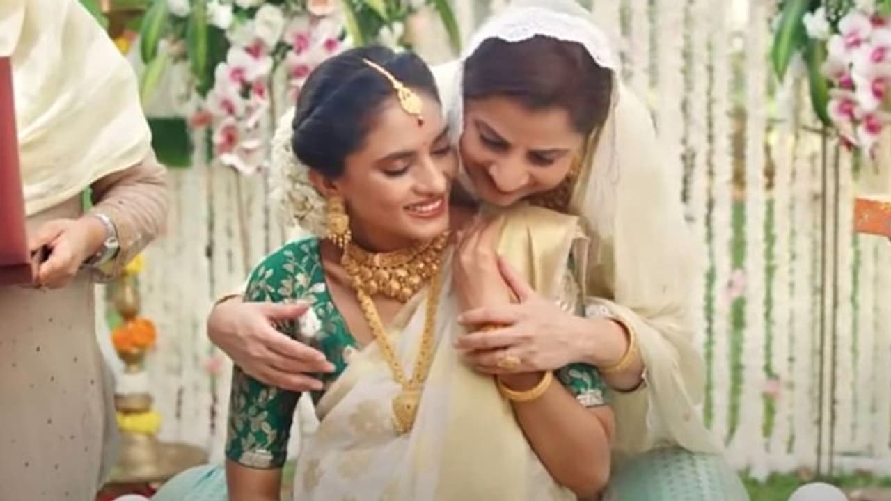 Twitter users are disappointed as Tanishq takes down ad after boycott Twitter users are disappointed as Tanishq takes down ad after boycott