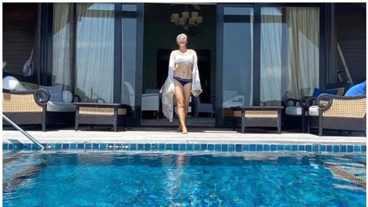 മുംബൈയില് തിരിച്ചെത്തി, യാഥാര്ഥ്യത്തിലേക്ക് മടങ്ങാനാകാതെ തപ്സി! മുംബൈയില് തിരിച്ചെത്തി, യാഥാര്ഥ്യത്തിലേക്ക് മടങ്ങാനാകാതെ തപ്സി!