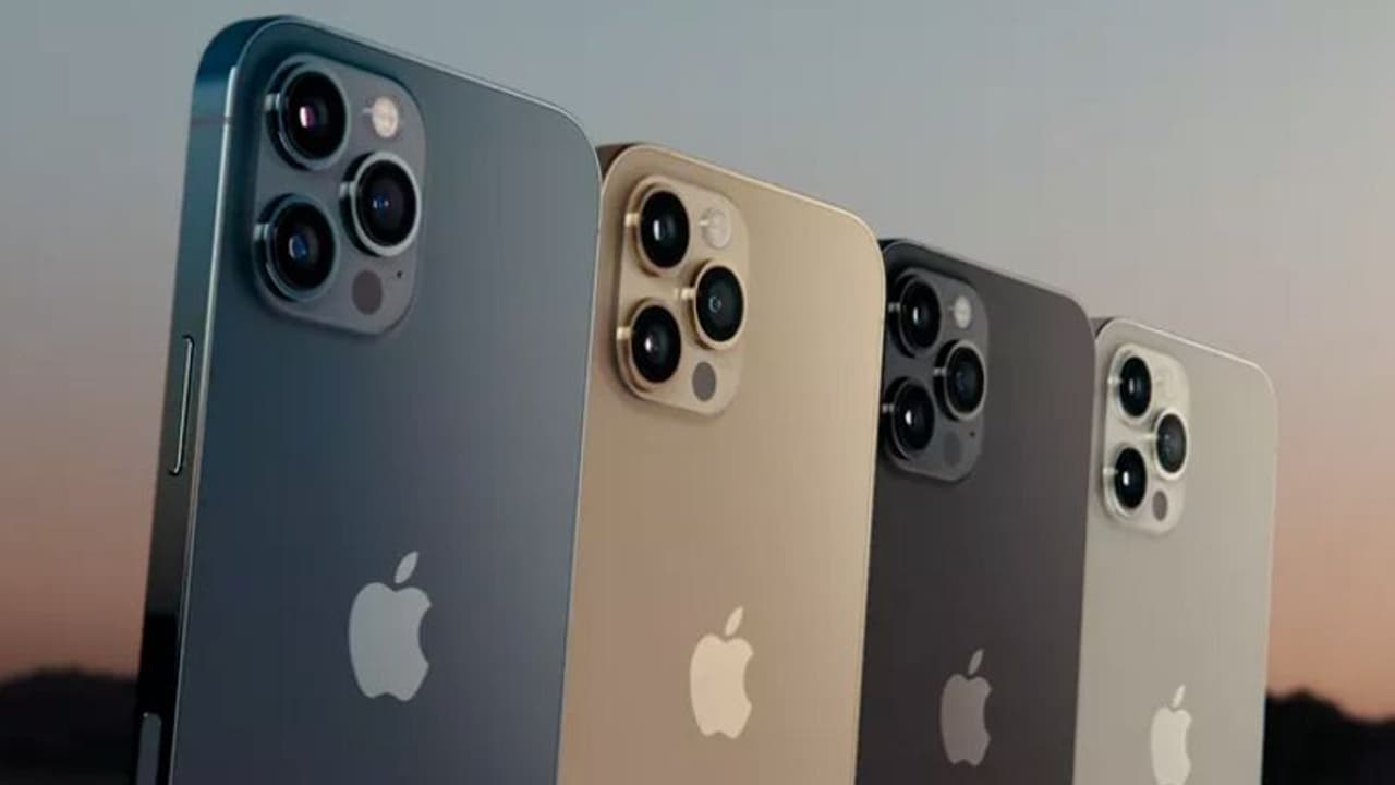 പുതിയ ഫോണുകള്‍ ഇറങ്ങി; ഐഫോണ്‍ 12 സീരിസിന്‍റെ പ്രത്യേകതകള്‍ ഇങ്ങനെ