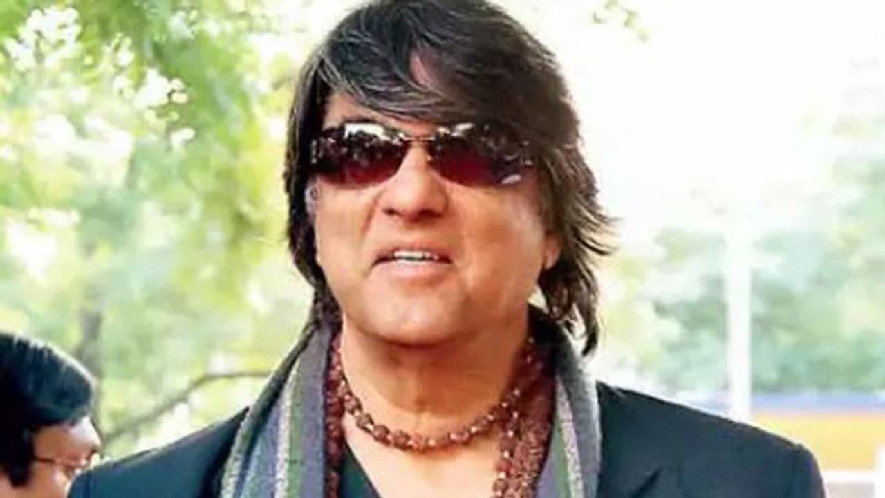 கொரோனாவால் இறந்துவிட்டேனா? தீயாக பரவிய வதந்தியால் கோவத்தில் கொந்தளித்த சக்திமான் நடிகர்! கொரோனாவால் இறந்துவிட்டேனா? தீயாக பரவிய வதந்தியால் கோவத்தில் கொந்தளித்த சக்திமான் நடிகர்!