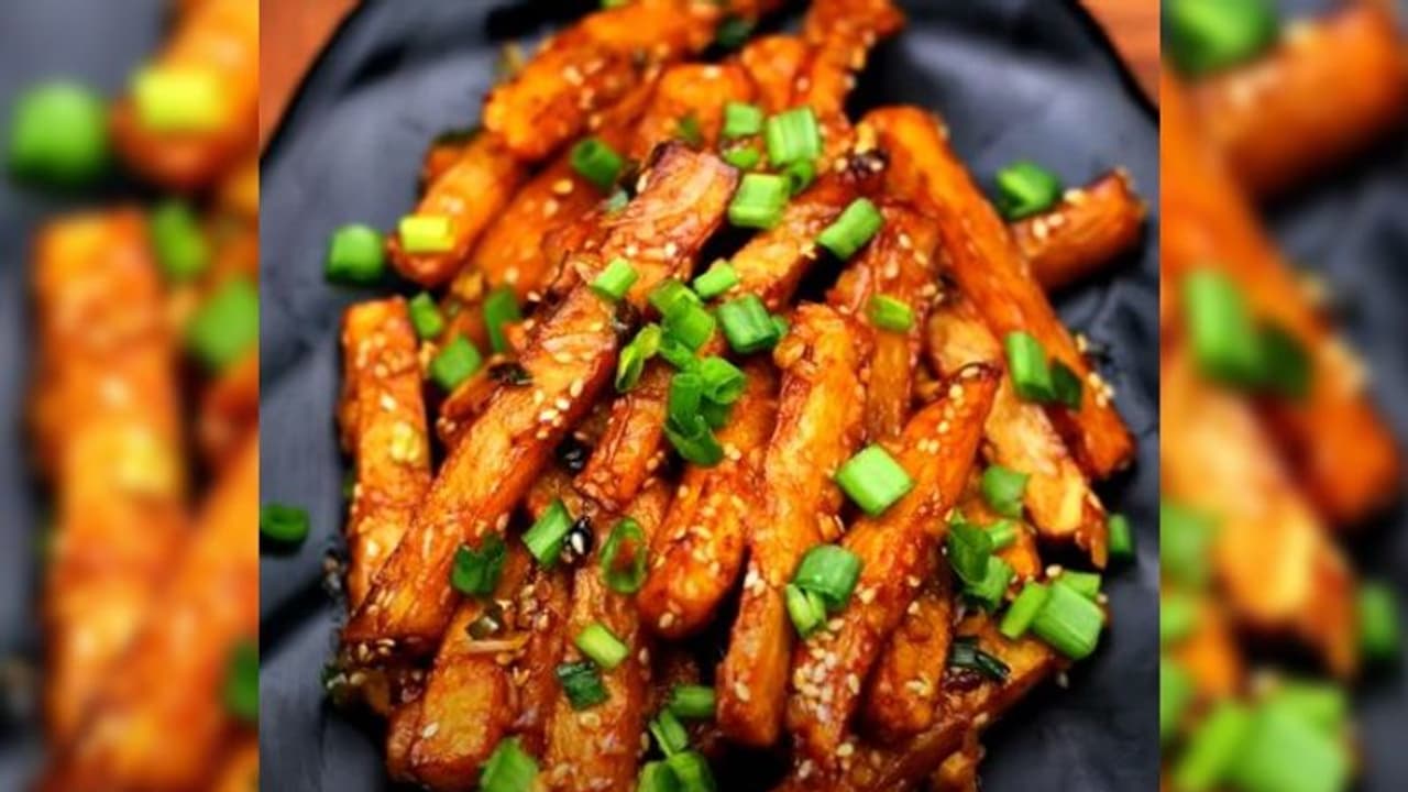 Honey Chilli Potato : க்ரன்ச்சி அண்ட் க்ரிஸ்பியான ஹனி சில்லி பொட்டேட்டோ! Honey Chilli Potato : க்ரன்ச்சி அண்ட் க்ரிஸ்பியான ஹனி சில்லி பொட்டேட்டோ!