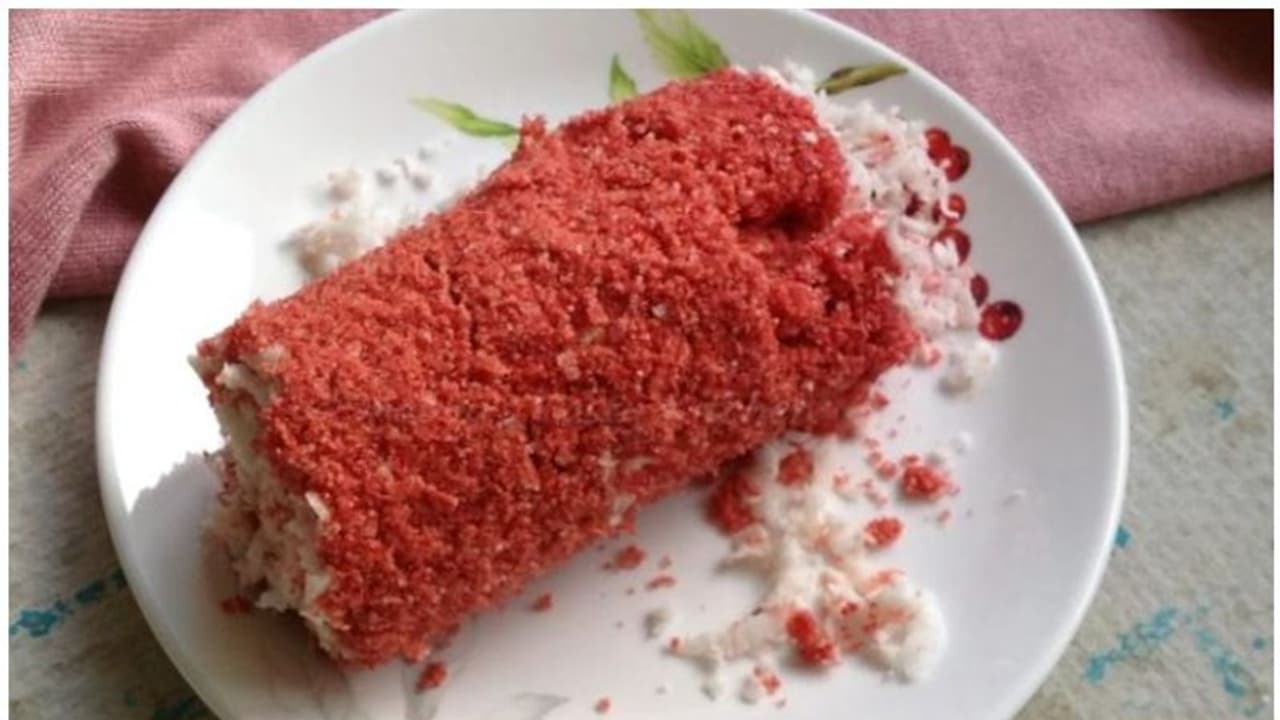 ബ്രേക്ക്ഫാസ്റ്റിന് ബീറ്റ് റൂട്ട് പുട്ട് തയ്യാറാക്കിയാലോ...