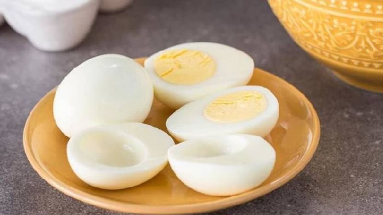 Egg For Heart Health : ദിവസവും ഒരു മുട്ട കഴിക്കുന്നത് ഹൃദ്രോ​ഗ സാധ്യത കൂട്ടുമോ?