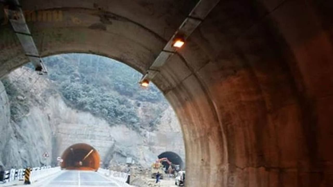 ಚೀನಾ, ಪಾಕ್‌ ಗಡಿಯಲ್ಲಿ 10 ಸುರಂಗಕ್ಕೆ ಭಾರತ ಸಿದ್ಧತೆ!