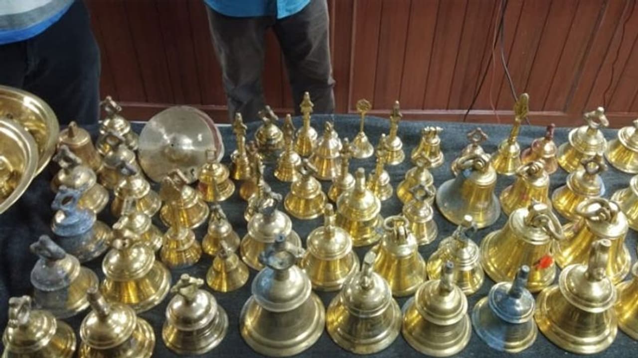 అప్పన్న దేవాలయం.. వెండి దొంగలు దొరికారు..!