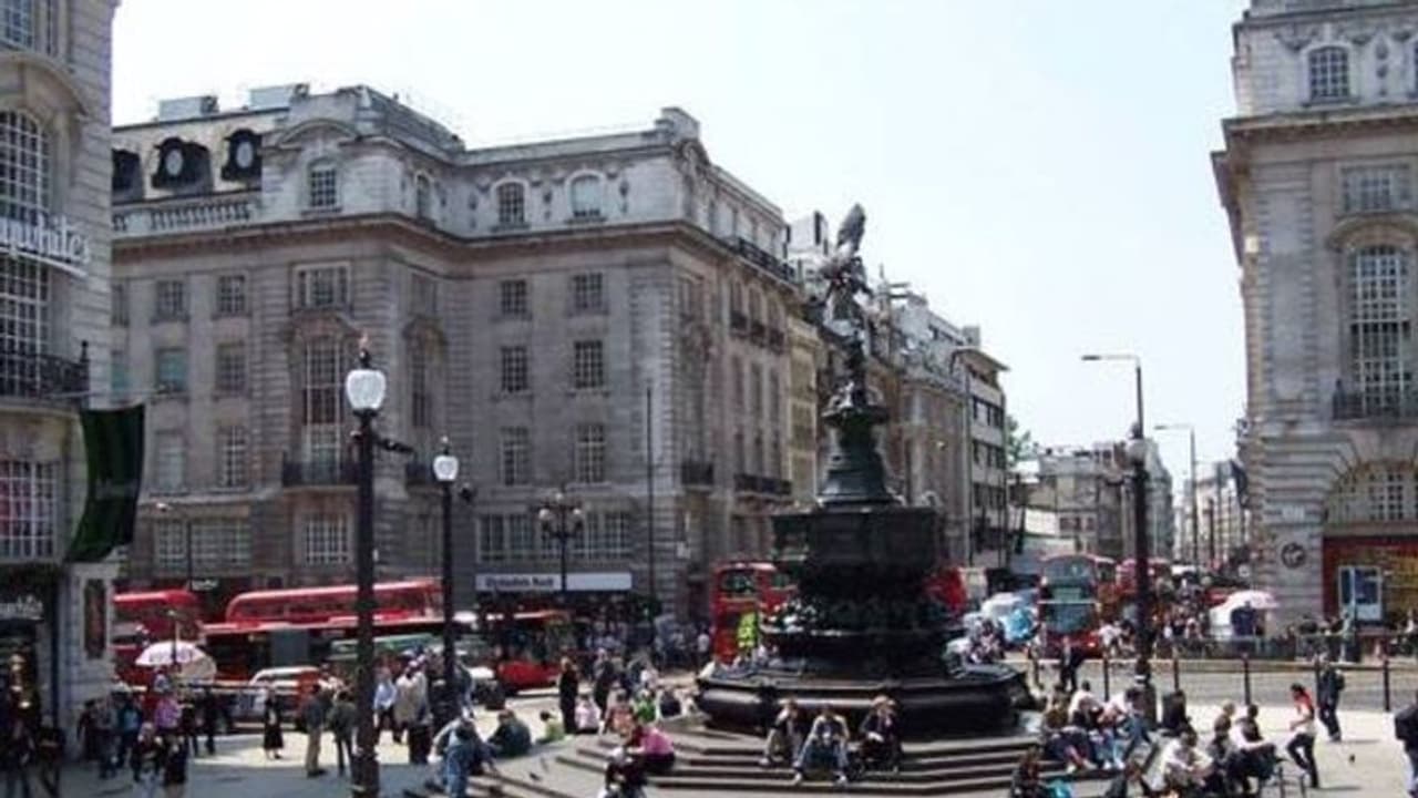 বাড়িতে জমায়েতেও নিষেধাজ্ঞা, করোনার দ্বিতীয় ঢেউ রুখতে কড়া সতর্কতা জারি লন্ডনে বাড়িতে জমায়েতেও নিষেধাজ্ঞা, করোনার দ্বিতীয় ঢেউ রুখতে কড়া সতর্কতা জারি লন্ডনে