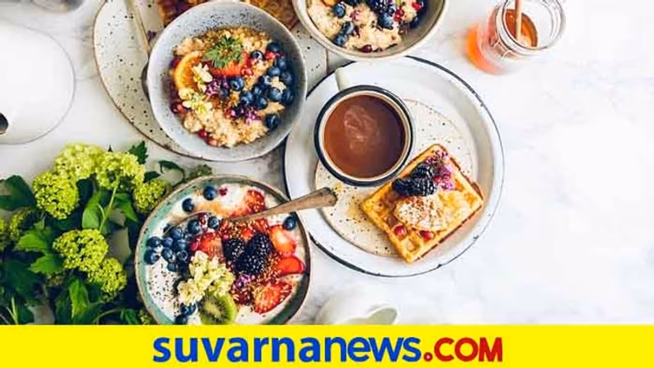 Food Tips: ಹಸಿವಾಗುತ್ತೆ ಅಂತ ಆಗಾಗ ತಿನ್ಬೇಡಿ..ಊಟದ ಮಧ್ಯೆ ಇಷ್ಟು ಗಂಟೆ ಗ್ಯಾಪ್ ಇರ್ಲೇಬೇಕು Food Tips: ಹಸಿವಾಗುತ್ತೆ ಅಂತ ಆಗಾಗ ತಿನ್ಬೇಡಿ..ಊಟದ ಮಧ್ಯೆ ಇಷ್ಟು ಗಂಟೆ ಗ್ಯಾಪ್ ಇರ್ಲೇಬೇಕು