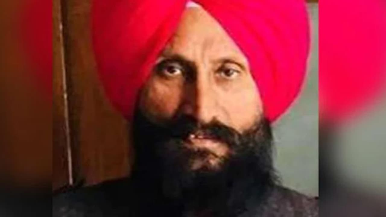 নিরাপত্তা নিয়ে সরকারের চরম অবহেলা, সন্ত্রাসবাদীদের হাতেই খুন শৌর্যচক্রপ্রাপ্ত নিরাপত্তা নিয়ে সরকারের চরম অবহেলা, সন্ত্রাসবাদীদের হাতেই খুন শৌর্যচক্রপ্রাপ্ত