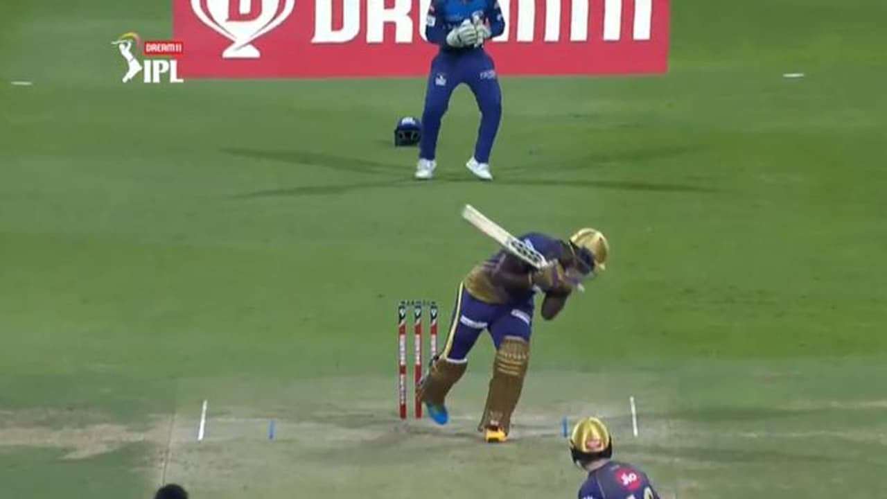 ബൂം ബൂം ബൗണ്സറുമായി ബുമ്ര, മറുപടിയില്ലാതെ റസല് ബൂം ബൂം ബൗണ്സറുമായി ബുമ്ര, മറുപടിയില്ലാതെ റസല്