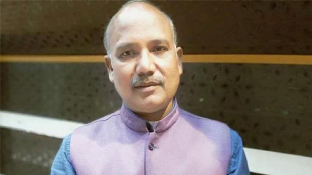 UP: योगी राज में नहीं थम रहे अपराध, फिरोजाबाद में भाजपा नेता को बदमाशों ने गोलियों से भूना UP: योगी राज में नहीं थम रहे अपराध, फिरोजाबाद में भाजपा नेता को बदमाशों ने गोलियों से भूना