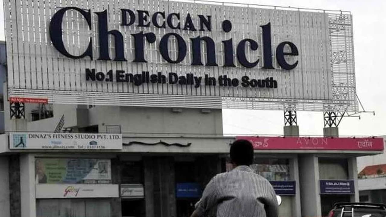డేక్కన్ క్రోనికల్, మాజీ ప్రమోటర్లపై ఈడీ చర్య.. రూ.122 కోట్ల విలువైన ఆస్తులు జప్తు డేక్కన్ క్రోనికల్, మాజీ ప్రమోటర్లపై ఈడీ చర్య.. రూ.122 కోట్ల విలువైన ఆస్తులు జప్తు