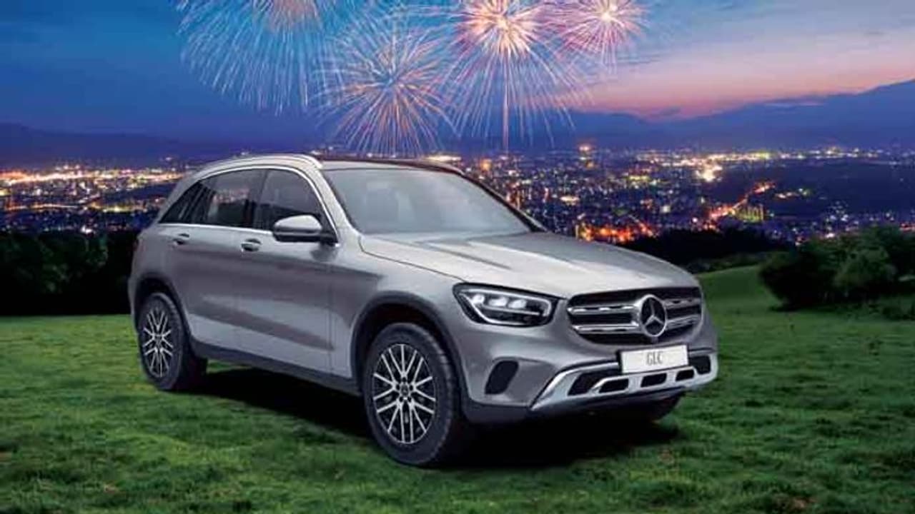 ನವರಾತ್ರಿ, ದಸರಾ ಹಬ್ಬದಲ್ಲಿ ದಾಖಲೆ ಬರೆದ ಮರ್ಸಿಡೀಸ್ ಬೆಂಝ್!