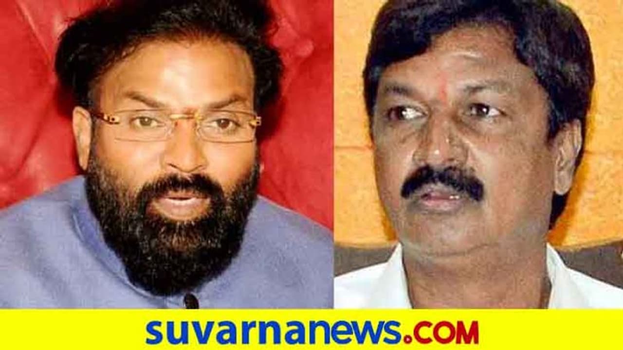 ರಮೇಶ್ ಜಾರಕಿಹೊಳಿ ಬಂದ ಬಳಿಕ ನಾನು ಸೈಡ್ಲೈನ್ ಆಗಿಲ್ಲ: ಸಚಿವ ಶ್ರೀರಾಮುಲು ರಮೇಶ್ ಜಾರಕಿಹೊಳಿ ಬಂದ ಬಳಿಕ ನಾನು ಸೈಡ್ಲೈನ್ ಆಗಿಲ್ಲ: ಸಚಿವ ಶ್ರೀರಾಮುಲು