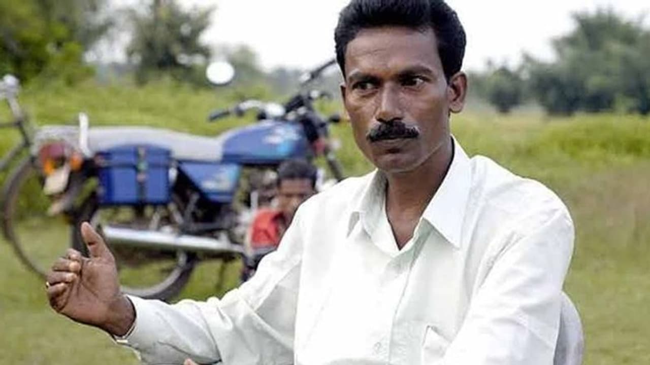 'আদৌ করোনা হয়েছিল তো ছত্রধরের', আদালতে গরহাজির হতেই চটে লাল NIA 'আদৌ করোনা হয়েছিল তো ছত্রধরের', আদালতে গরহাজির হতেই চটে লাল NIA