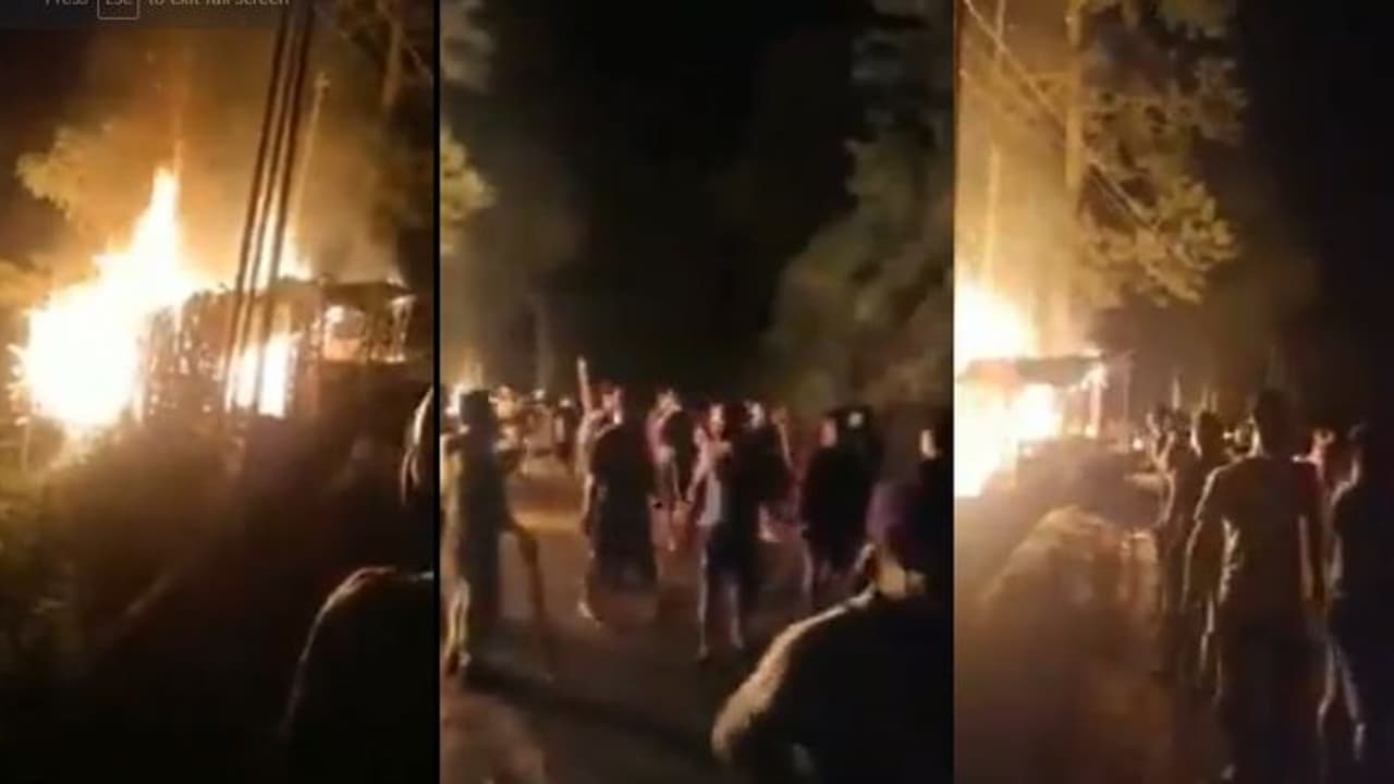 അസാം മിസോറാം അതിർത്തിയിൽ സംഘര്ഷം; അര്ദ്ധ സൈനിക വിഭാഗത്തെ വിന്യസിച്ചു; ഇടപെട്ട് കേന്ദ്രം അസാം മിസോറാം അതിർത്തിയിൽ സംഘര്ഷം; അര്ദ്ധ സൈനിക വിഭാഗത്തെ വിന്യസിച്ചു; ഇടപെട്ട് കേന്ദ്രം